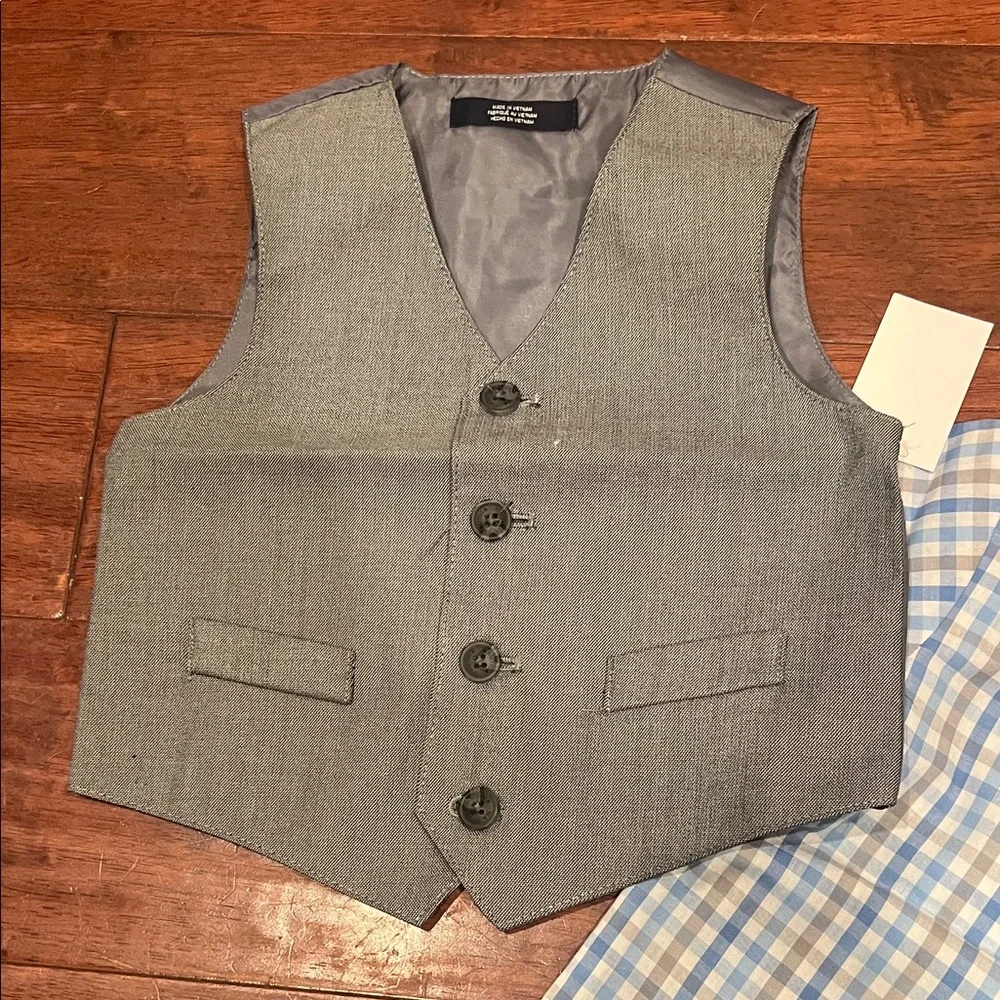 NWT-Nautica Suit - Blue and White Checkered Shirt with Navy Tie